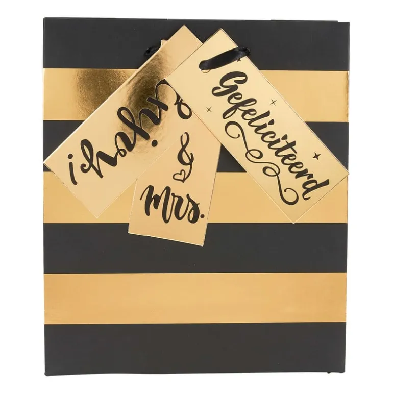 Cadeautasje zwart met goud - stripes - 18x21 cm