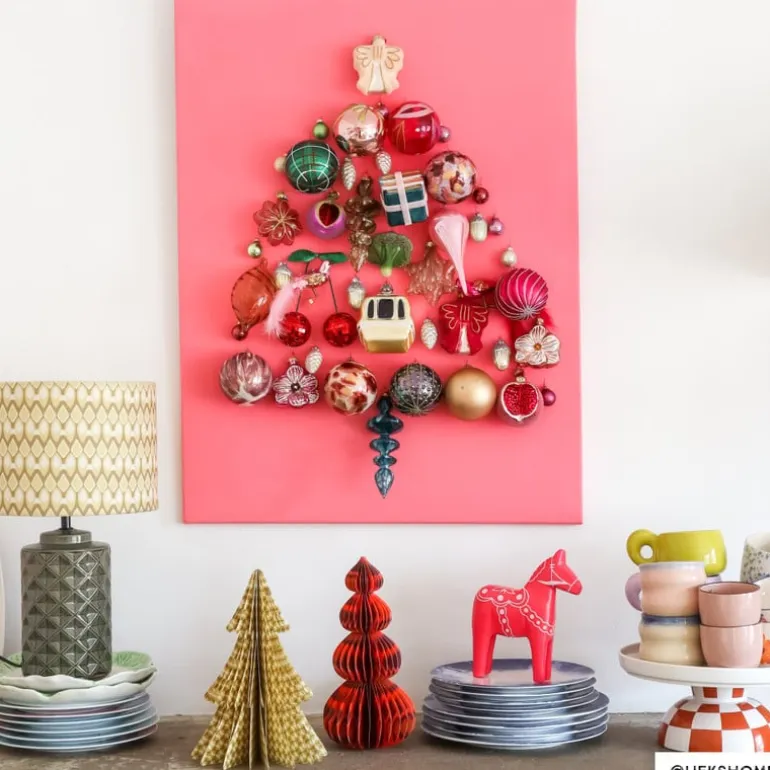 Kerstbeeldje paard - roze - 18x16x4.5 cm